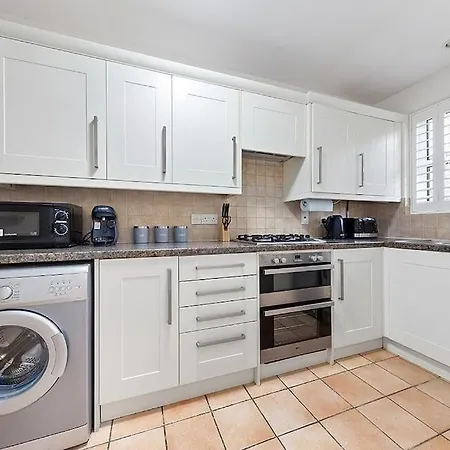 Flourish - Footbury House -