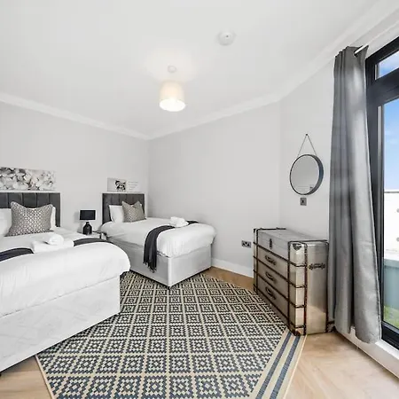 3bed Penthouse 10min To Wimbledon Tennis Courts * لندن