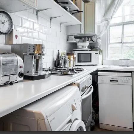 1-bed Studio- Sleeps 2- Nwlondon Kentish Town London