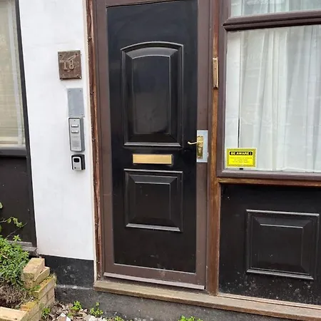 Flat In The Heart Of Golders Apartment *