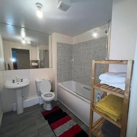 Spacious 2-bed In Abbey Wood, Greenwich *