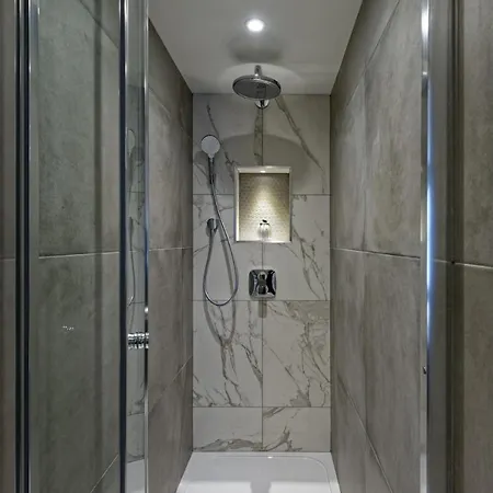 Apart Otel The Residen Kensington Londra