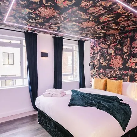Fitzrovia 1