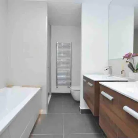 Luxury 4 Bed