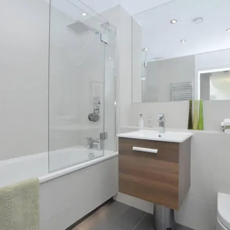 Luxury 4 Bed London