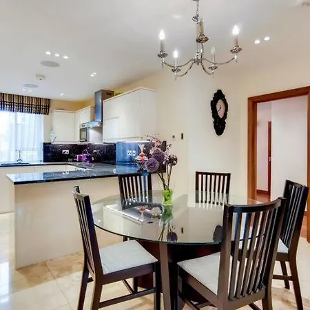 Apartment Zthe Caroline London