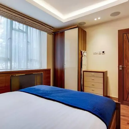 Zthe Caroline Apartment