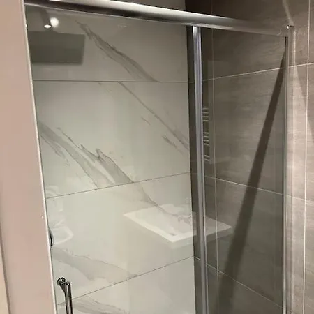 011- One Bedroom In F3 Apartment *