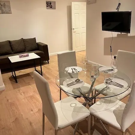 011- One Bedroom In F3 *