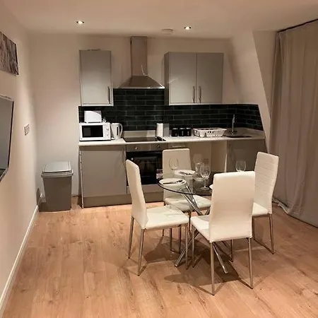 011- One Bedroom In F3 *