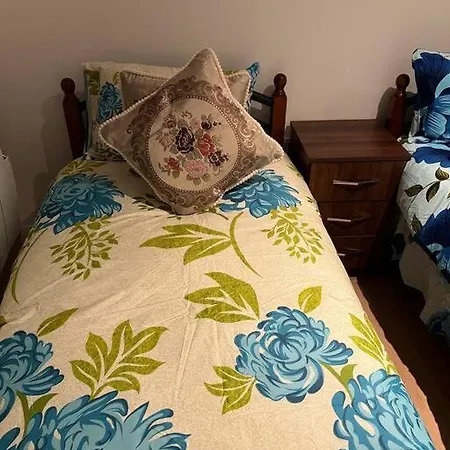 011- One Bedroom In F3 Ealing