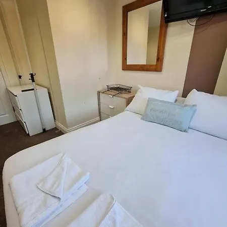 Lovely Bedroom London