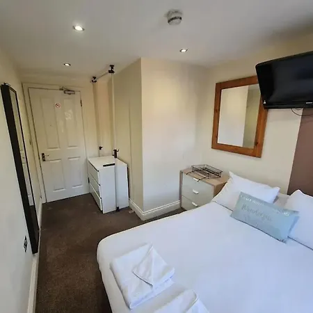 Lovely Bedroom London