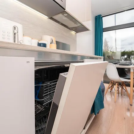 Pensión One Bed Flat With Additional Double Mattress Suitable For 4 Hayes (Greater London)
