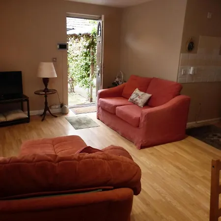 Apartment Self-contained Private *