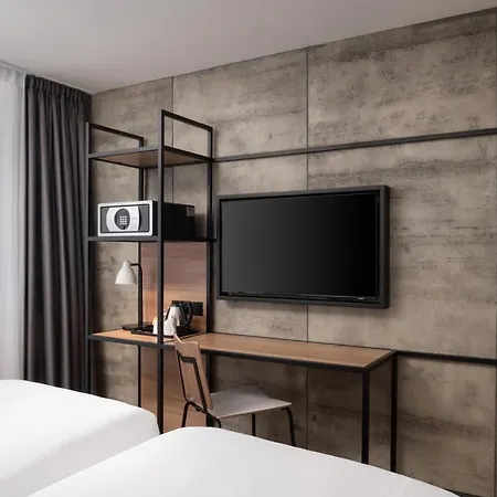Ibis Earls Court 3*