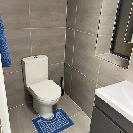 004- Brand New 1 Bedroom F1 *