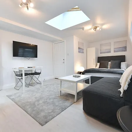 公寓 Stylish By Luxestays Shepherds Bush