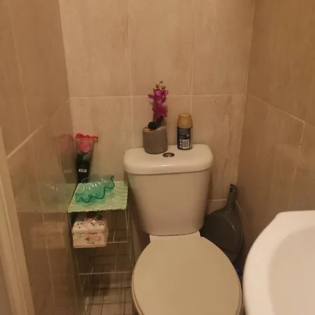 Marahanata Jadwin 1 Beautiful 1 Bedroom Flat Apartment *