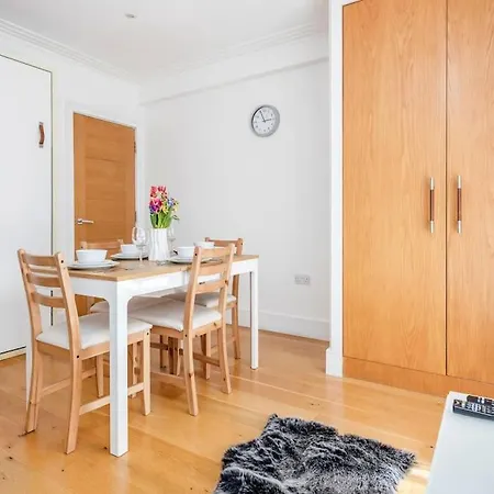 The Hyde Park Corner Apartment London