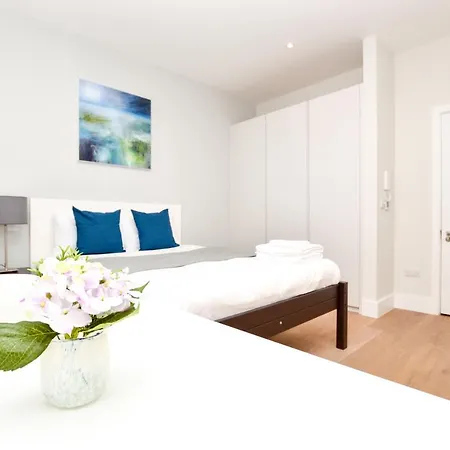 Fitzroy Serviced By Concept Apartment
