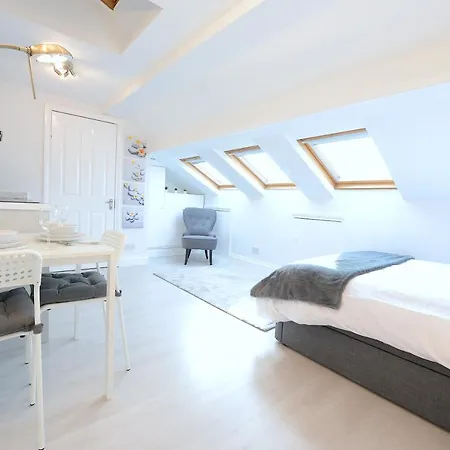 公寓 Stylish By Luxestays Shepherds Bush *