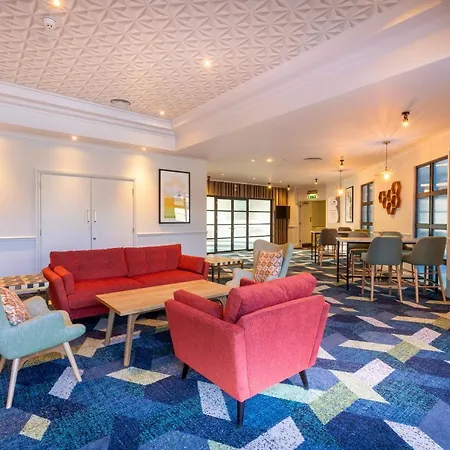 Holiday London Sutton By Ihg 4*