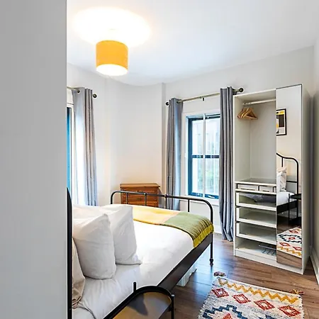 Apartment Gorgeous Roehampton Flat