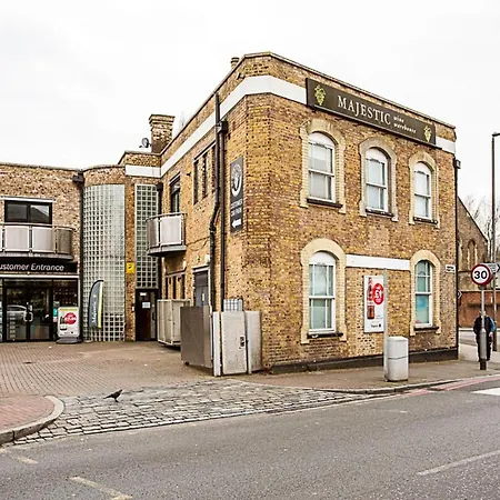 Gorgeous Roehampton Flat Apartment *