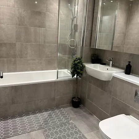 Amazing 3bedroom Flat London