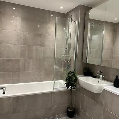 Amazing 3bedroom Flat London