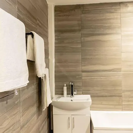 2 Bed With Free Parking Apartamento Londres