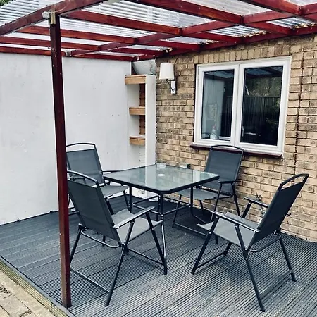 3bed House Free Parking Canary Wharf London