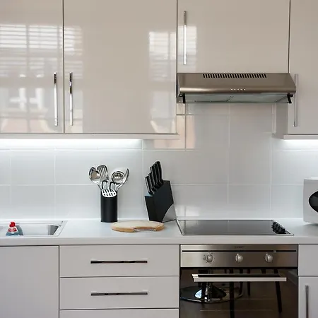 West End One Apartment