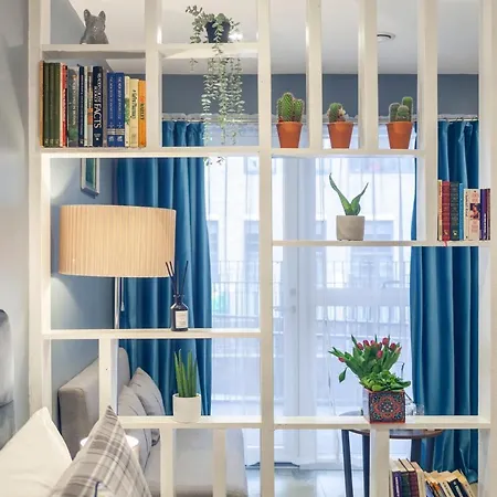 Private Double Bd With Optional Balcony, 15 Mins To Cc *