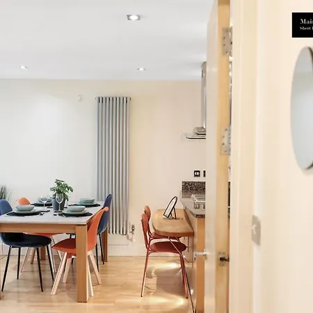 Weekly Or Monthly Stays, London, Canary Wharf - Sleeps 6- 2bedroom, Free Parking, Serviced By Maison Christo * Londra