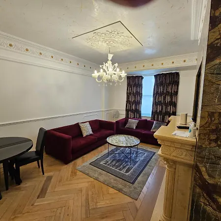 Flat 1, Charles Street *
