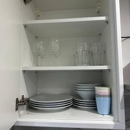 2 Bedroom House,brownhillrd Se6 * Londyn