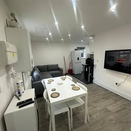2 Bedroom House,brownhillrd Se6 Dom wakacyjny