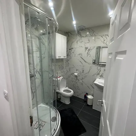 2 Bedroom House,brownhillrd Se6 Dom wakacyjny