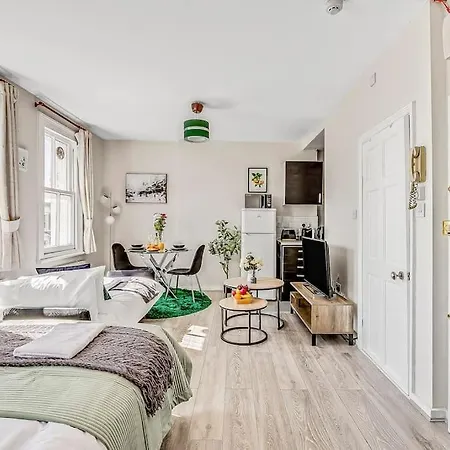 For Explorers - 3 Min Walk To Station Appartement Londres
