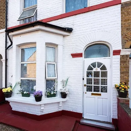 Stratford House - Sleepylodge Apartment *
