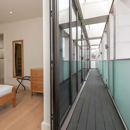 Staylux Waterloo Apartment London