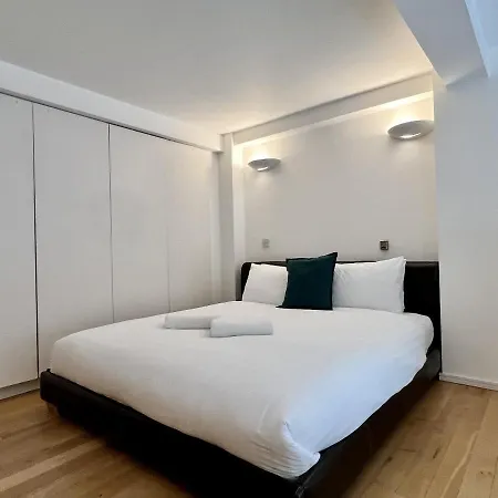 Second Nest Warehouse شقة