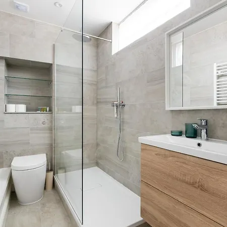 Fabulous Chelsea 2 Bed *