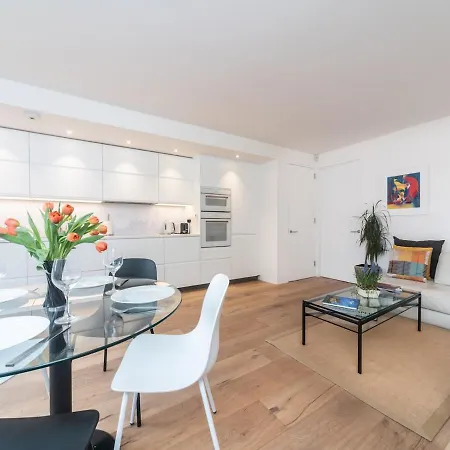 Chic & Cozy Flat In Sw London, Perfect Location! *