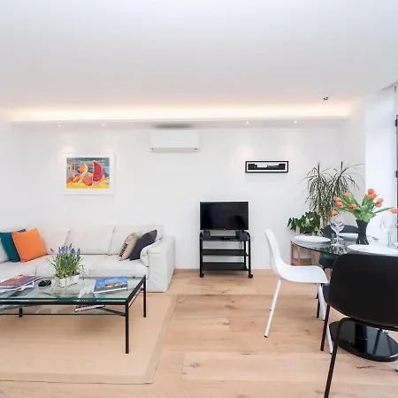 Chic & Cozy Flat In Sw London, Perfect Location! Apartment *