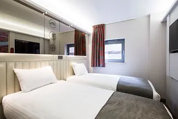 Point A Canary Wharf Hotel