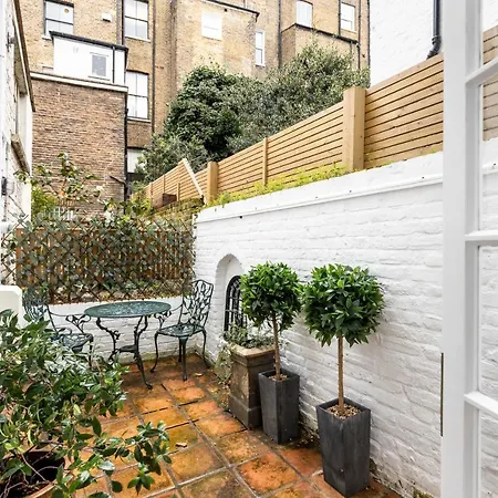Fabulous Chelsea 2 Bed