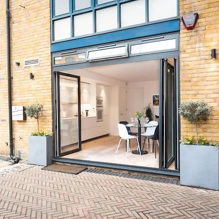 Chic & Cozy Flat In Sw London, Perfect Location! Apartment *